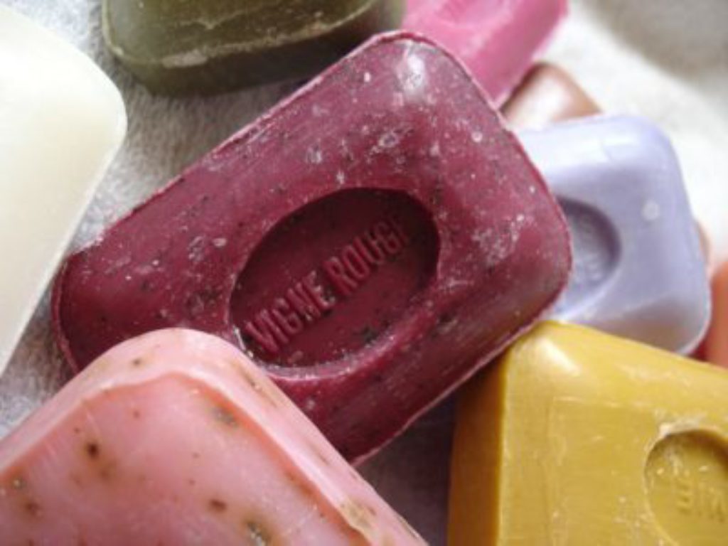 Soap bars or Body Wash: What to Choose?