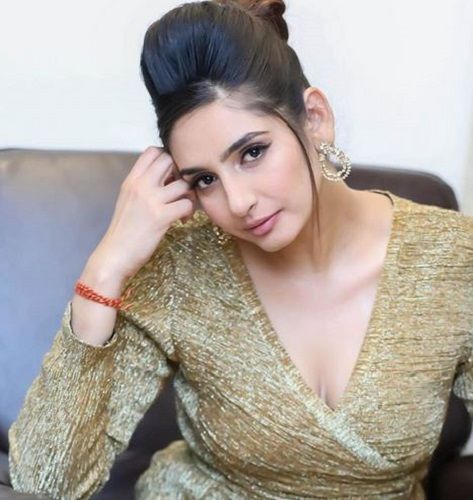 Ragini Dwivedi Indian film actress Wiki ,Bio, Profile, Unknown Facts and Family Details revealed