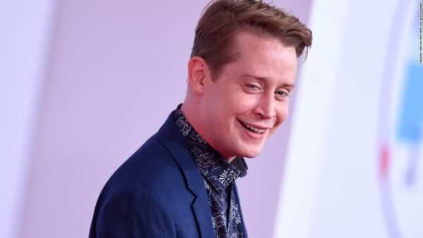 macaulay-culkin-net-worth-2022-douczer