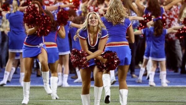 Top 20 Hilarious Cheerleader Uniform Faux Pas